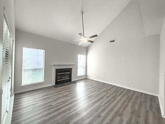 3rd image of 115 Hartley Hall Ct