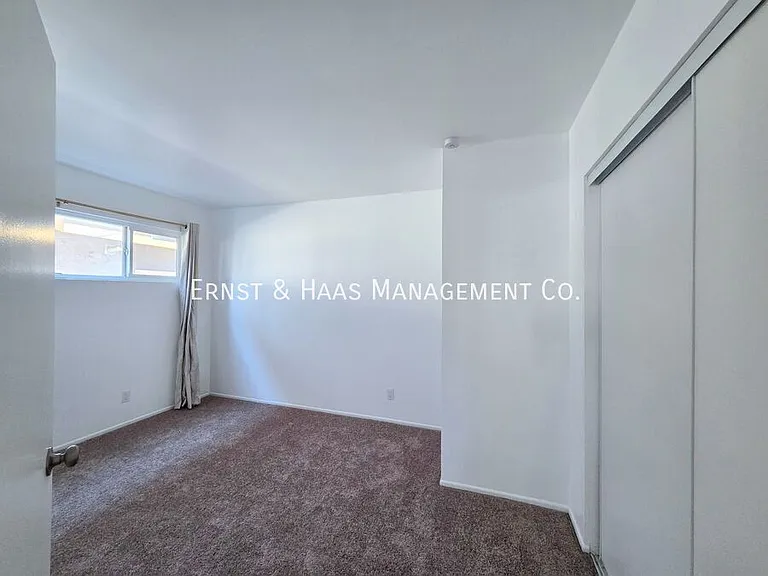 873 E Turmont St — Photo 14