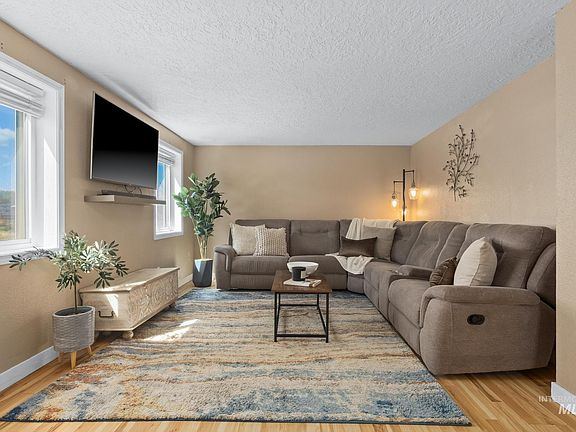 4th image of 13141 S Ocotillo Dr