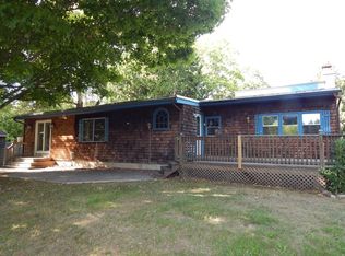 45 Plumtree Rd, Sunderland, MA 01375