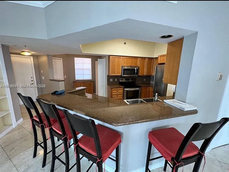 3255 NE 184th St #12511 — Photo 3