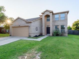 1309 Eagle Wing Ln, Denton, TX 76210