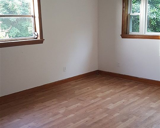 4th image of 540 Green Lawn Ave