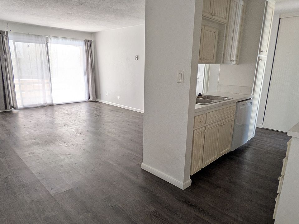1st image of 1433 Thomas Ave #44