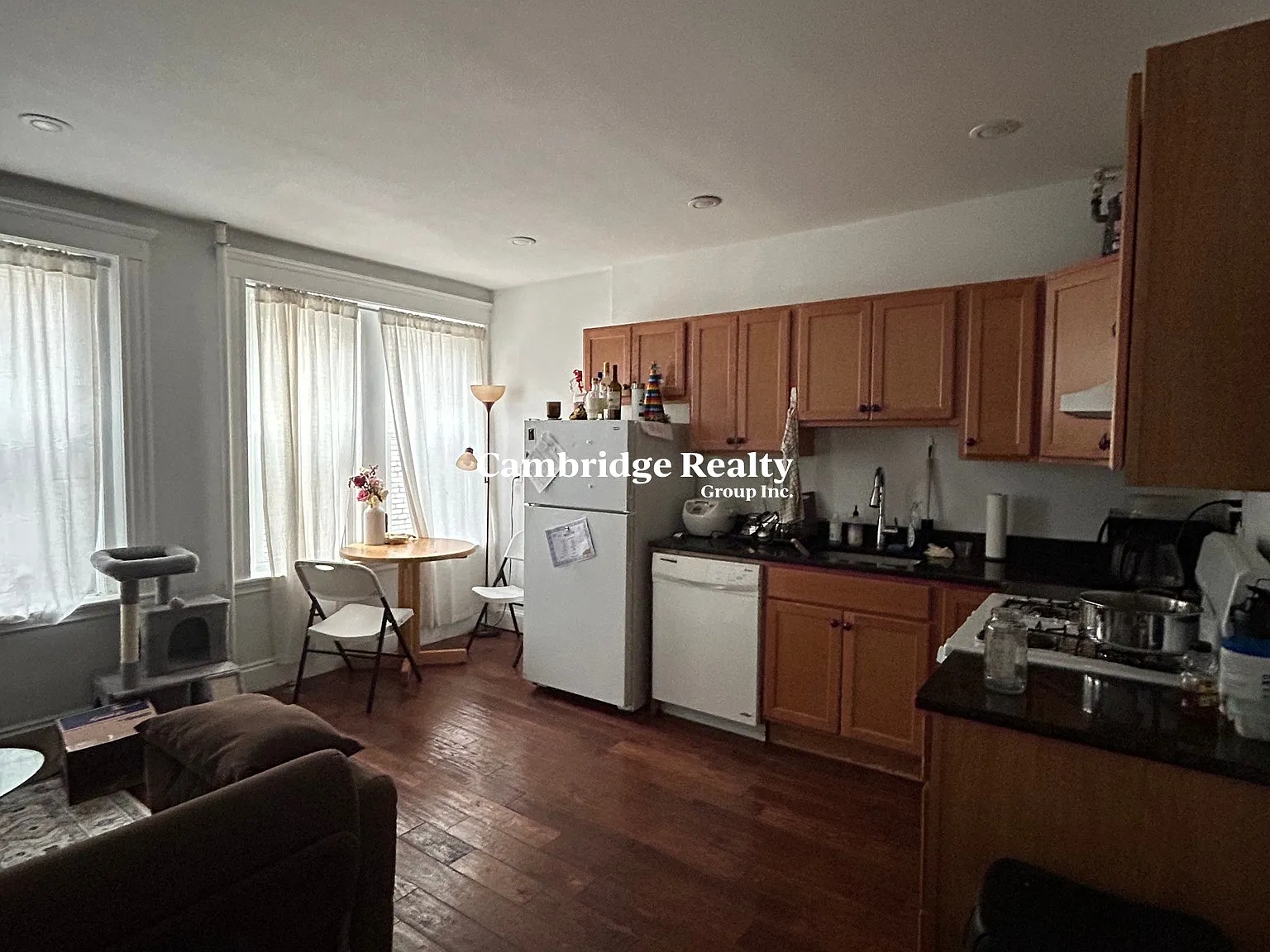 2 bed, 1.0 bath, $3,050 — Photo 1