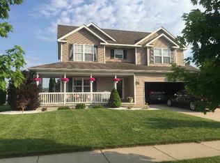2236 Kara Dr, Bay City, MI 48706
