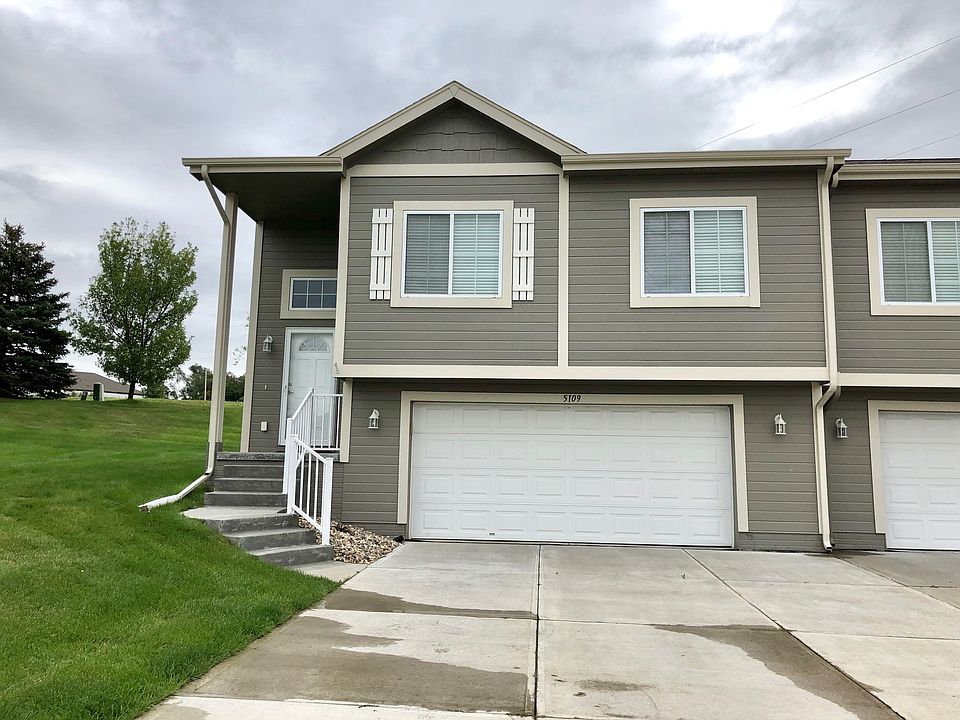 1st image of 5109 S 195th Cres