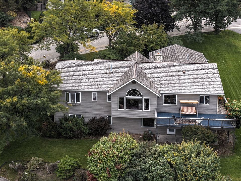 1st image of 100 Woodbine Pl