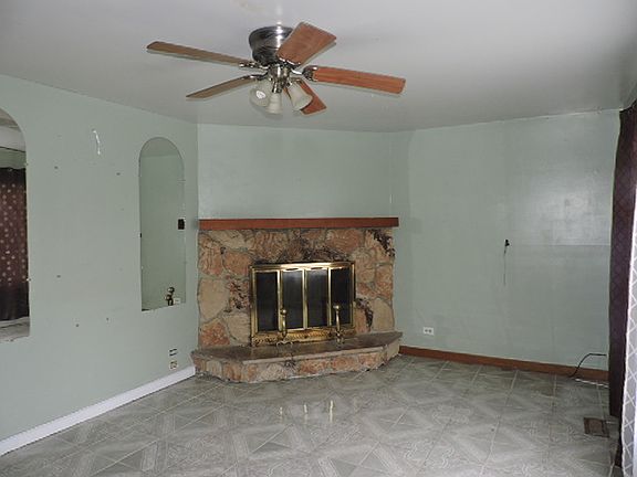5th image of 5620 Santa Barbara Dr #0