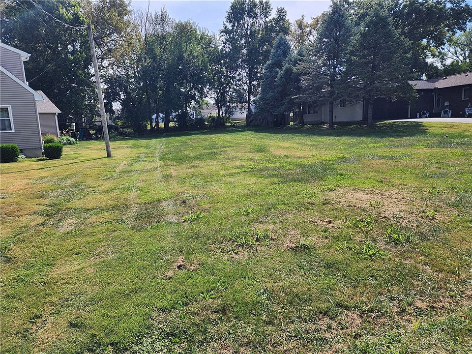 1st image of 1607 W Melrose Ct