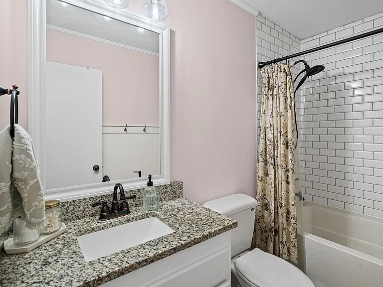 9022 Grand Ave — Photo 18