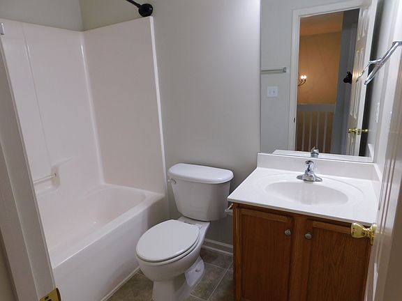 4th image of 1147 Oak Blossom Way #1147