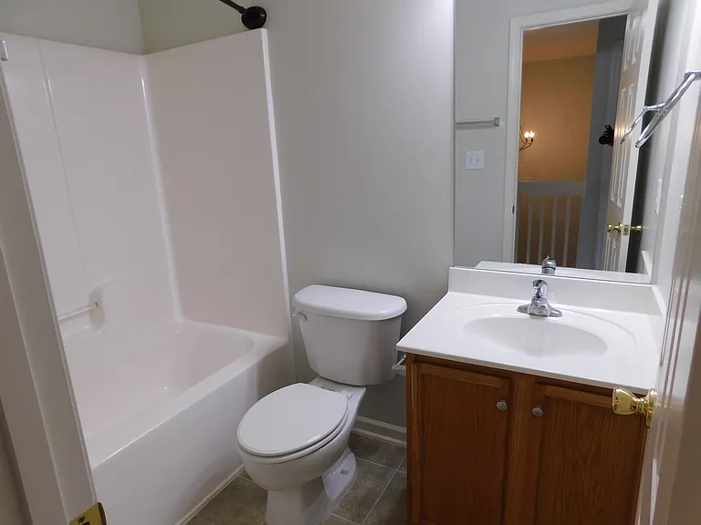 1147 Oak Blossom Way #1147 — Photo 4