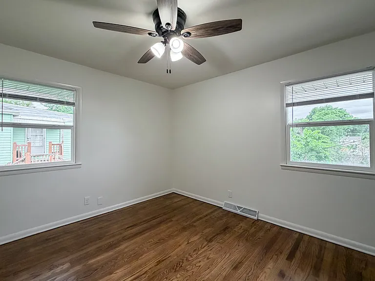 2402 S 41st St #2406 — Photo 12