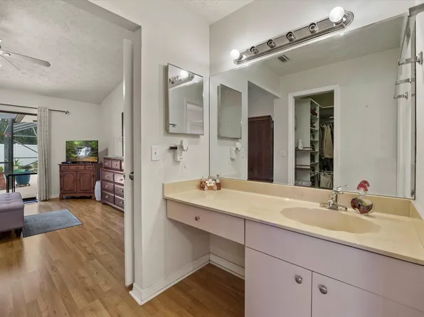 799 SE Fallon Drive, Port St Lucie, FL 34983