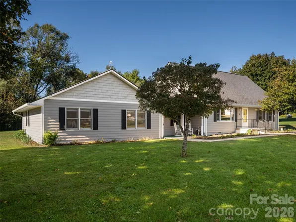 47 Cane Creek Cir, Fairview, NC 28730