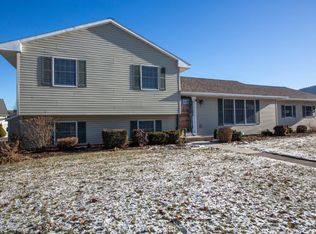 2 Tara Pl, Painted Post, NY 14870