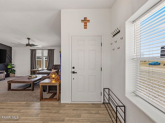 5th image of 425 W Acapulco Way