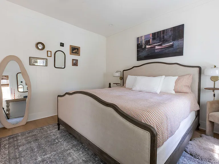 142 Line St — Photo 23