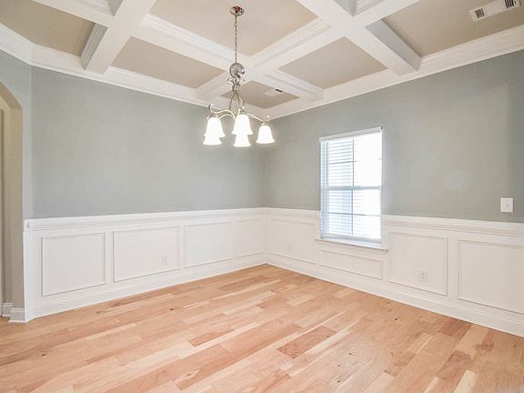 3rd image of 394 Dove Lake Drive