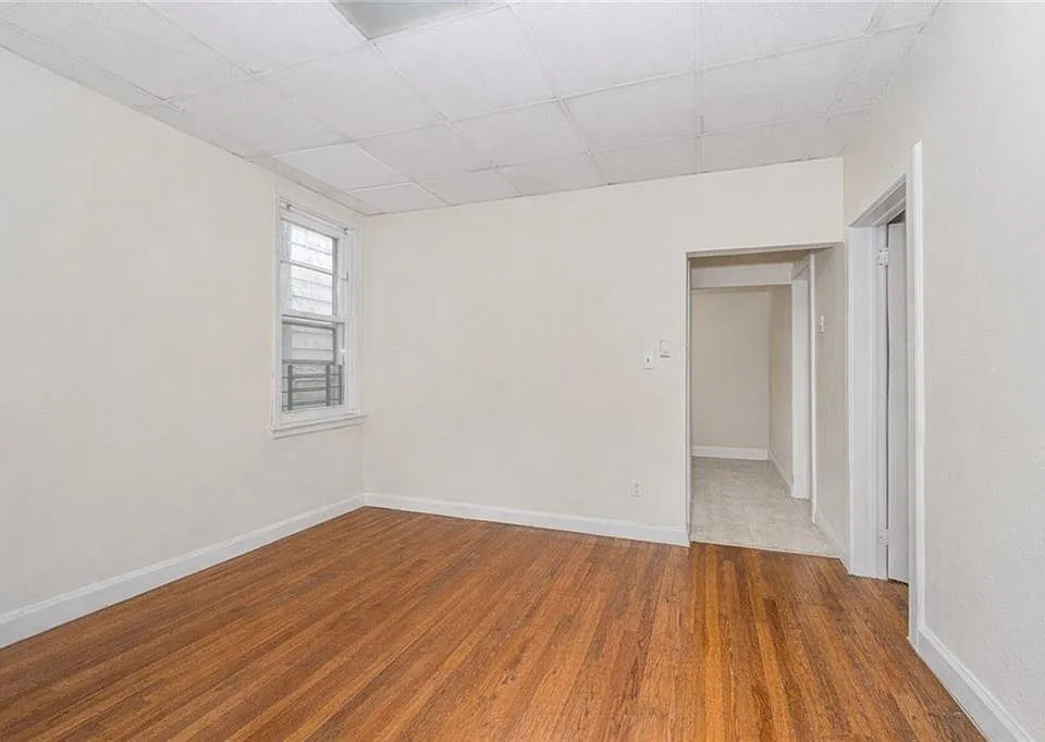 380 Saint Marks Pl #1