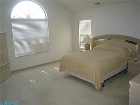 4th image of 230 Stonebend Dr