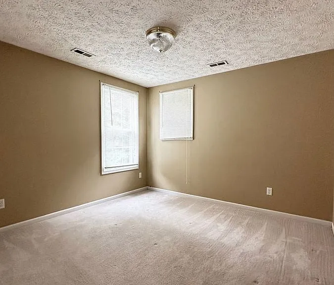 52 Acadia St — Photo 13