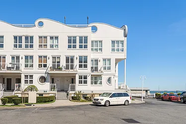 Sold by High Class Realty SB LLC