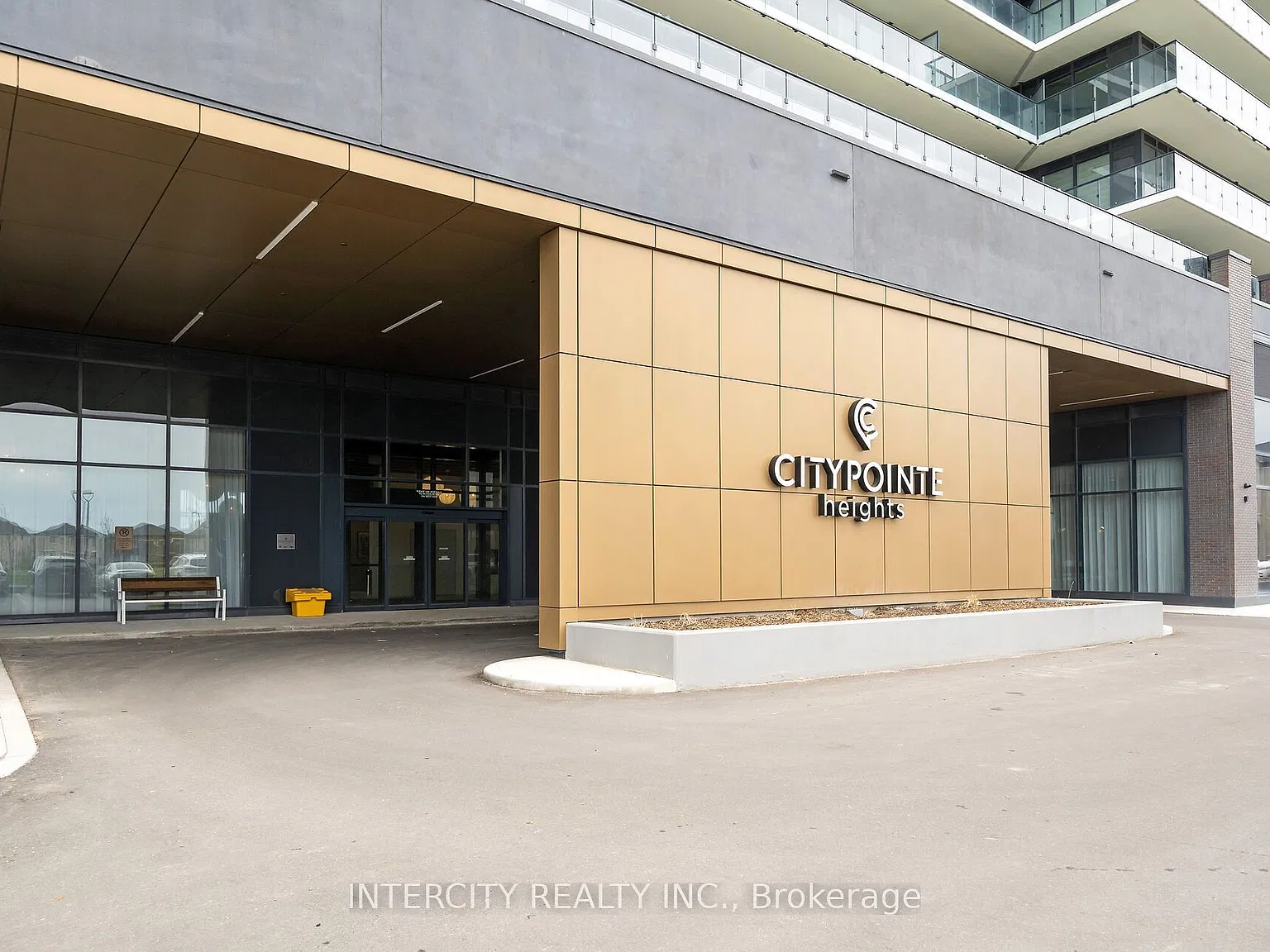 15 Skyridge Dr — Photo 2