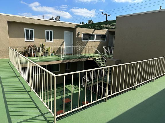 3rd image of 915 N Stoneman Ave #15