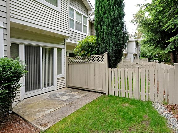 4th image of 2680 139th Ave SE #85
