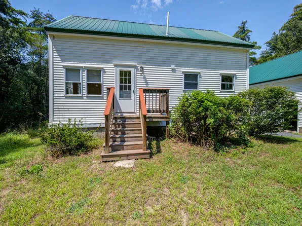 12 Lincoln Trail, Standish, ME 04084