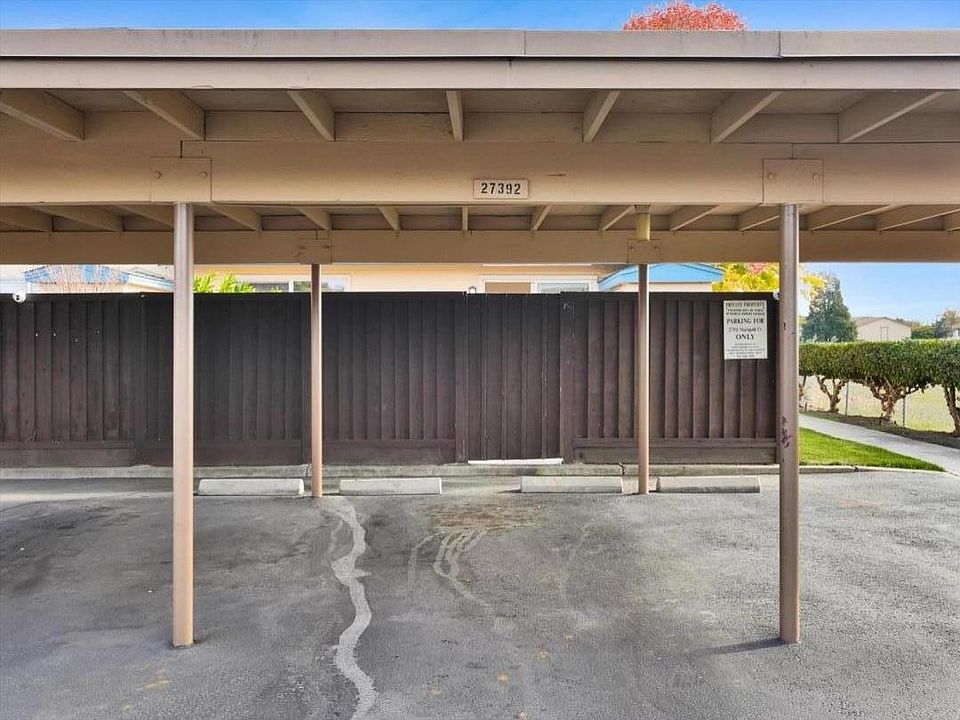 2nd image of 27392 Marigold Ct