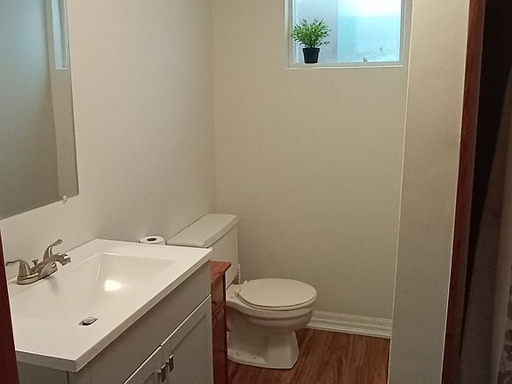 4th image of 926 Walnut Ct #Basement