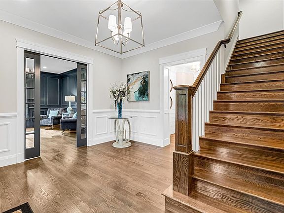2nd image of 1 Georgian Acres St