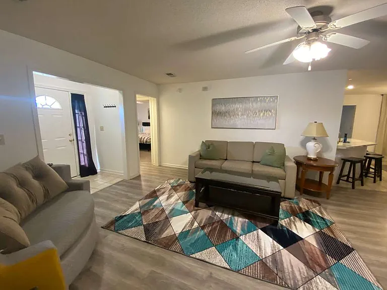821 Belle Rive Dr — Photo 9