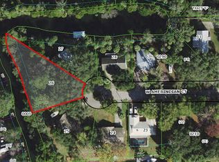 11329 W Amerindian Ct, Crystal River, FL 34429