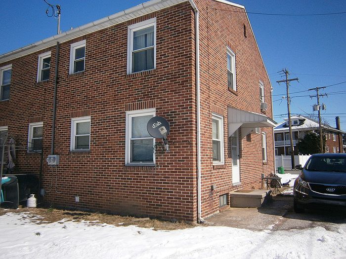 2nd image of 236 S Harrison St