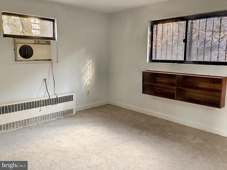 1573 N Colonial Ter #201Y — Photo 13