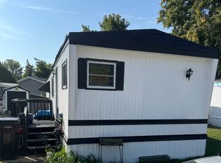 52 Monticello St SW, Grand Rapids, MI 49548