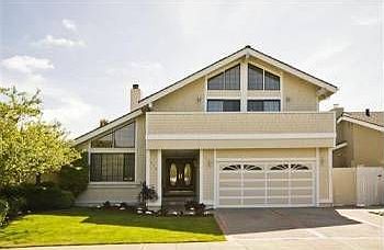 1st image of 910 Laguna Cir