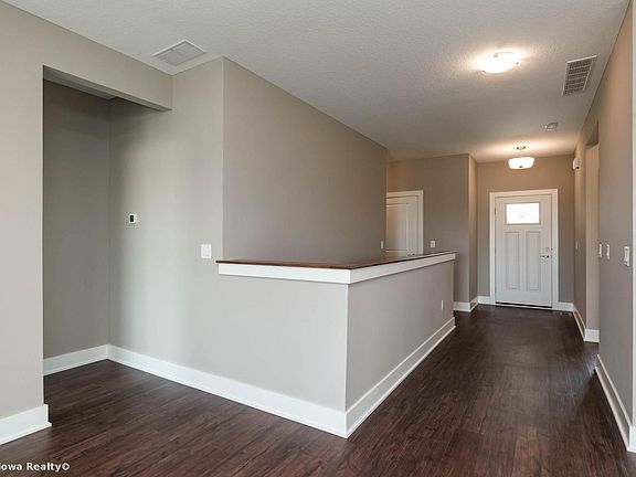 3rd image of 9442 Primo Ln
