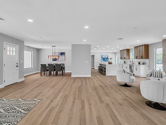4th image of 3334 W Mardon Ave