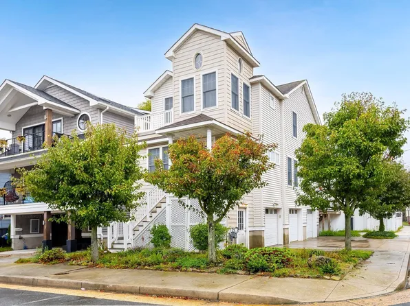 3 N Vassar Sq, Ventnor, NJ 08406