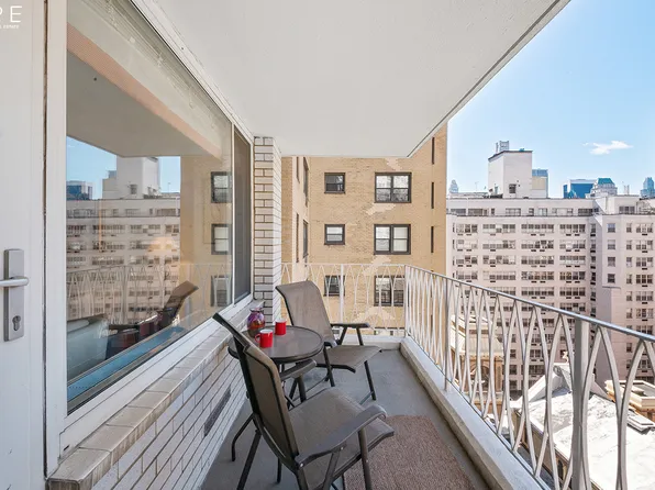 1160 3rd Avenue image 6 of 8