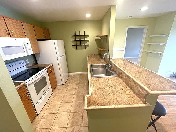 4th image of 64 Kunihi Ln APT 334