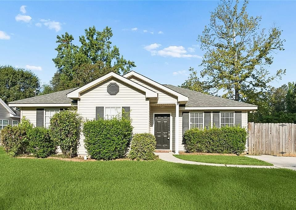 1st image of 71259 Shady Lake Dr