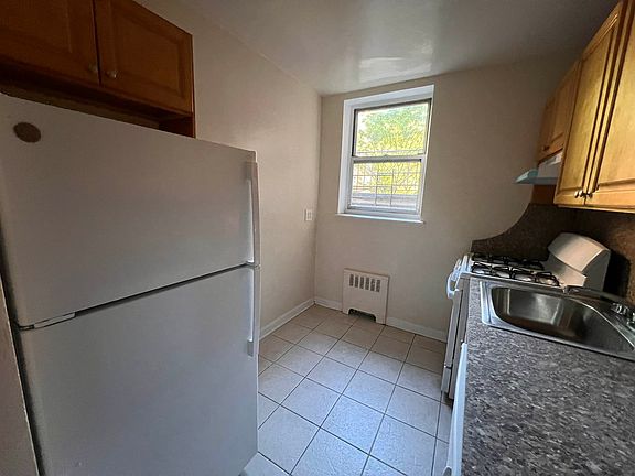 4th image of 143-36 Barclay Ave #1K