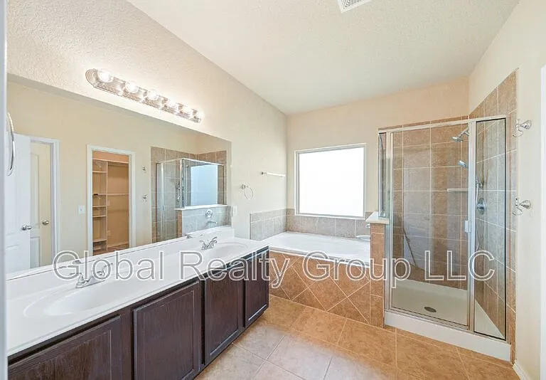 516 Stonebrook Dr — Photo 23