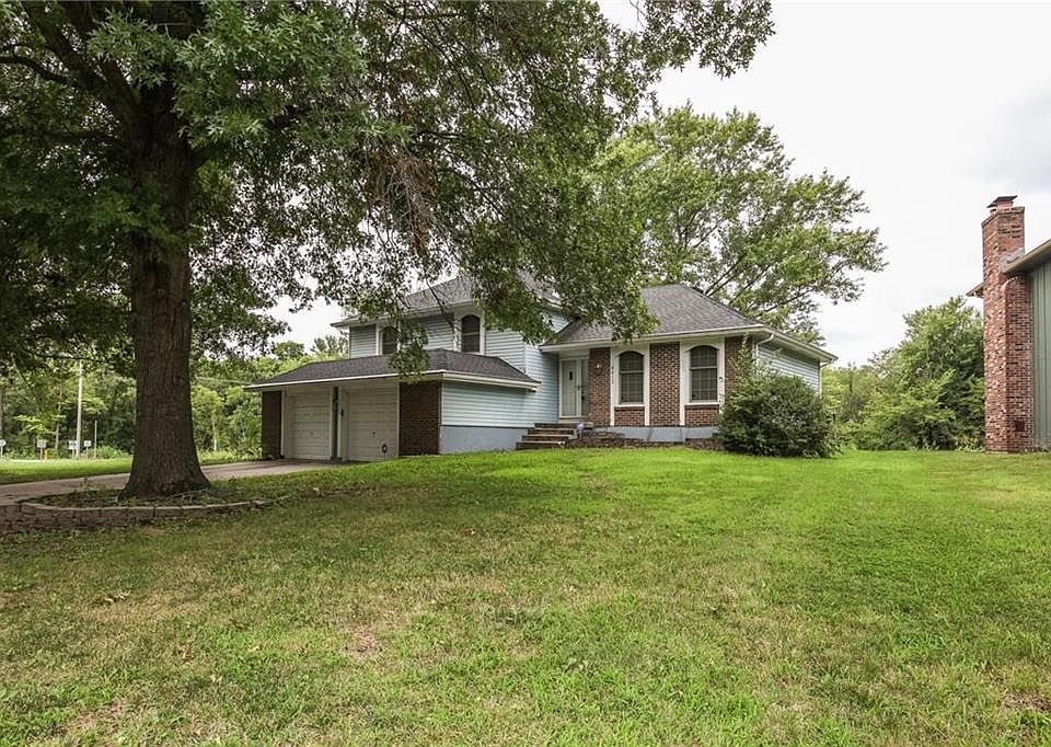 1st image of 8013 Southview Dr